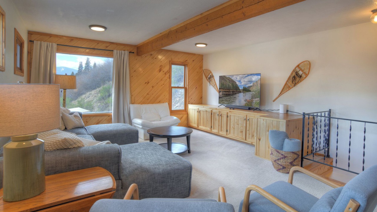 Photo of Livingroom in Creede