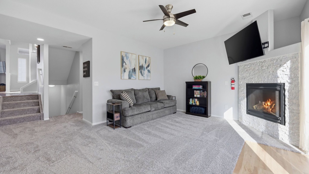Photo of Livingroom in Security-Widefield