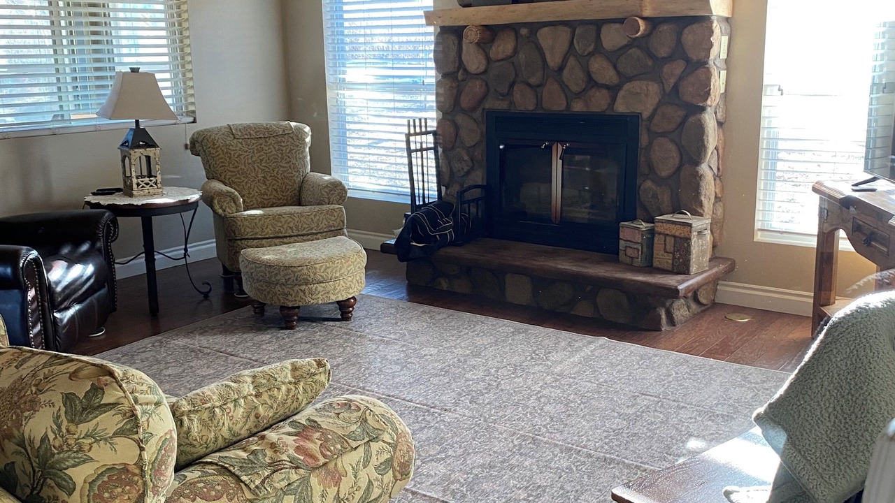 Photo of Livingroom in Stonewall