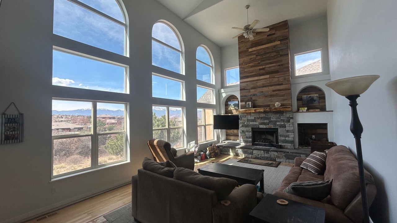 Photo of Livingroom in Northeast Colorado Springs