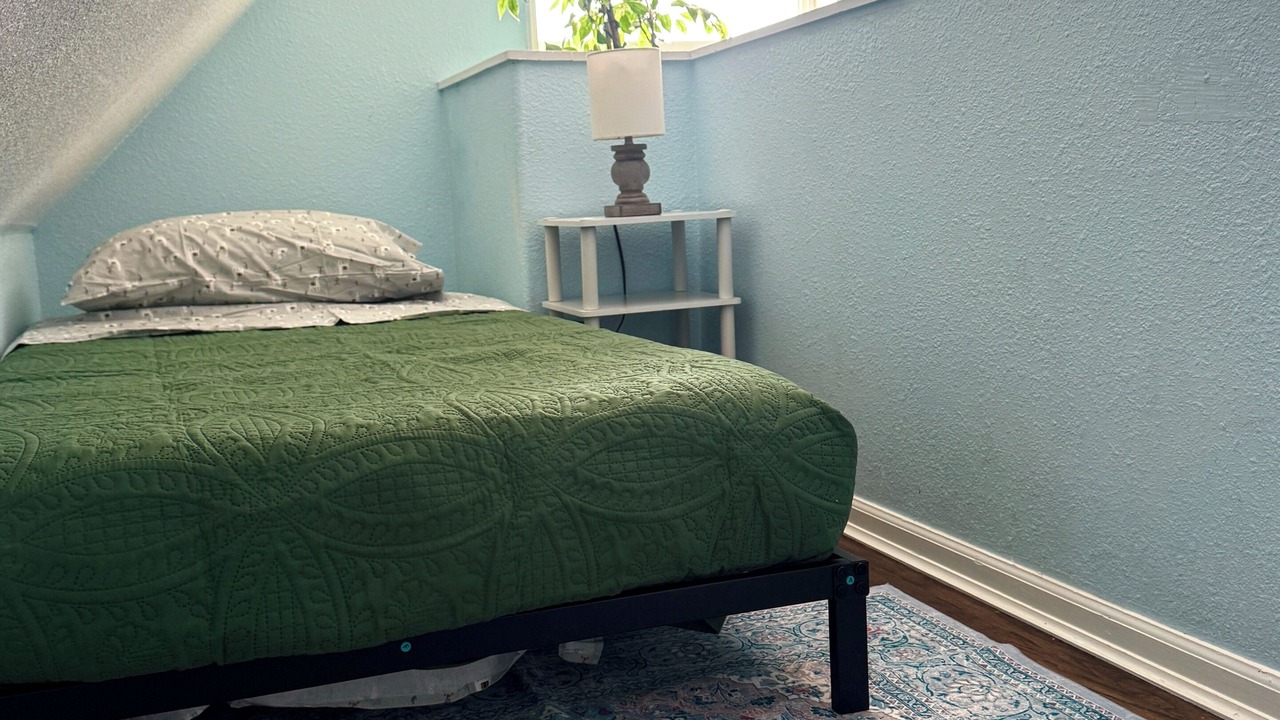 Photo of Bedroom in Jefferson Park