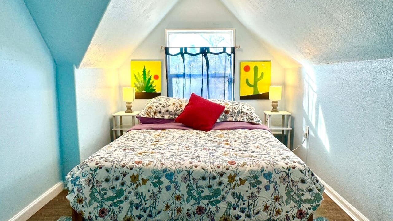 Photo of Bedroom in Jefferson Park