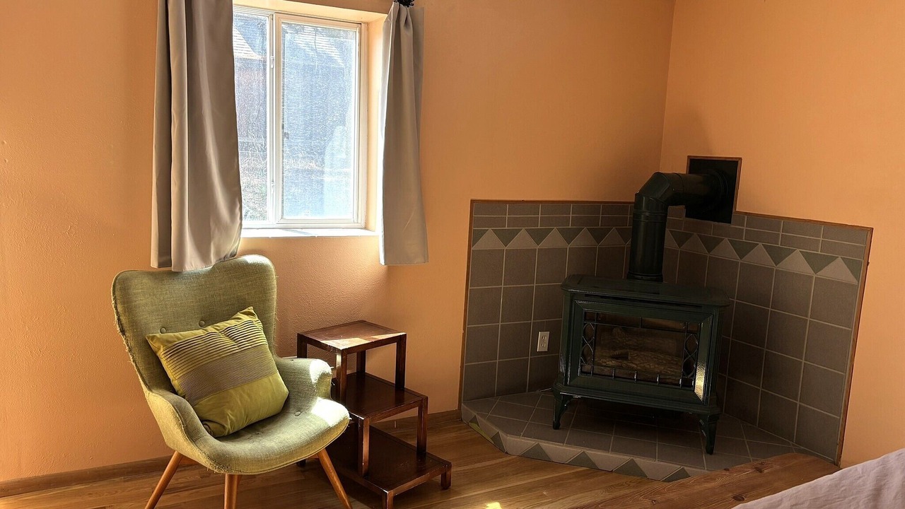 Photo of Bedroom in East Old Golden Rd