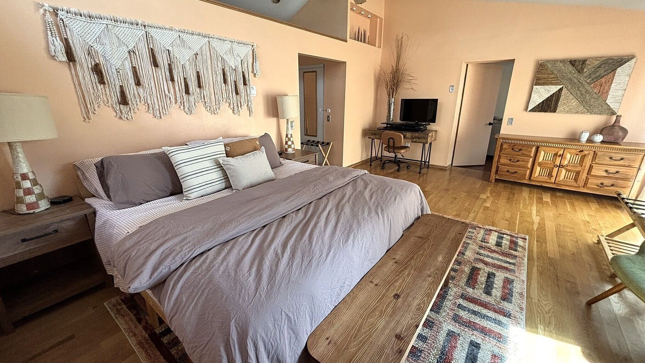Photo of Bedroom in East Old Golden Rd