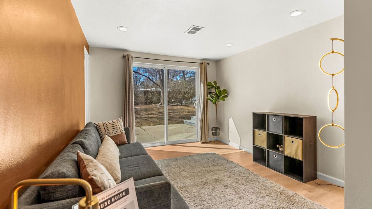 Photo of Bedroom in Lamar Heights Area