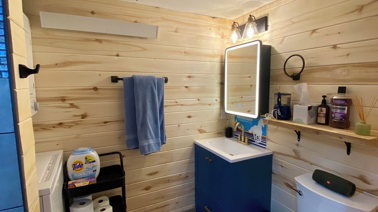 Photo of Bathroom in Gunnison