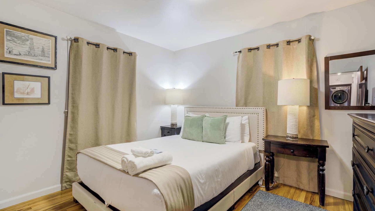 Photo of Bedroom in Broadmoor