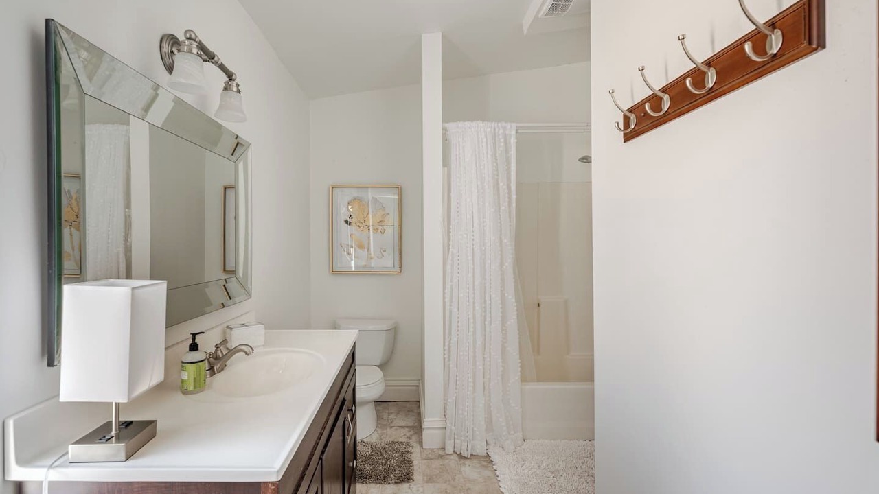 Photo of Bathroom in Sunnyside