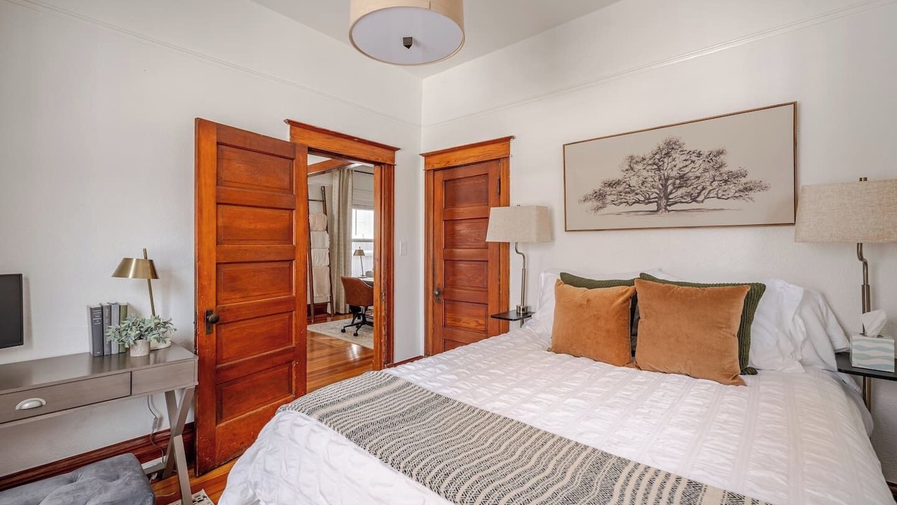 Photo of Bedroom in Sunnyside