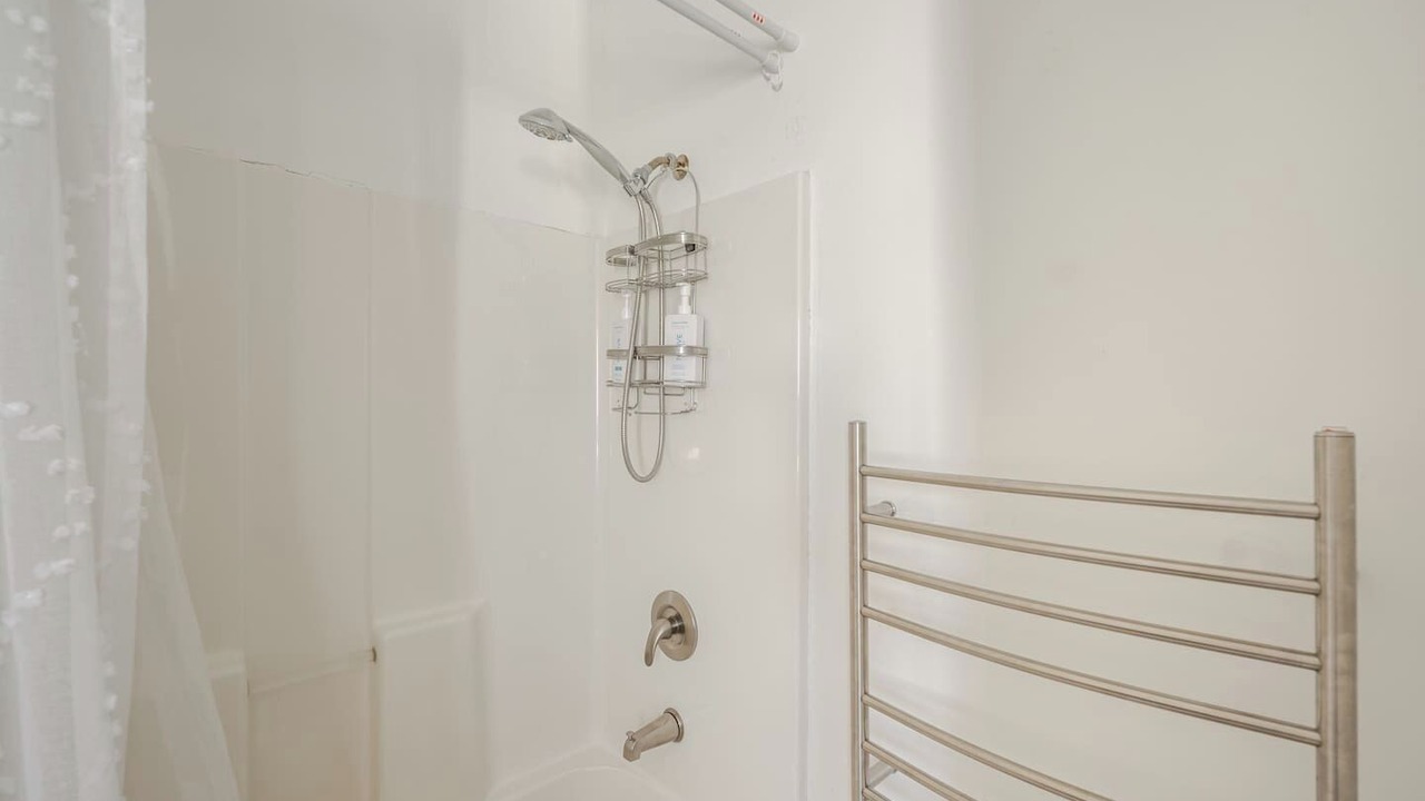 Photo of Bathroom in Sunnyside