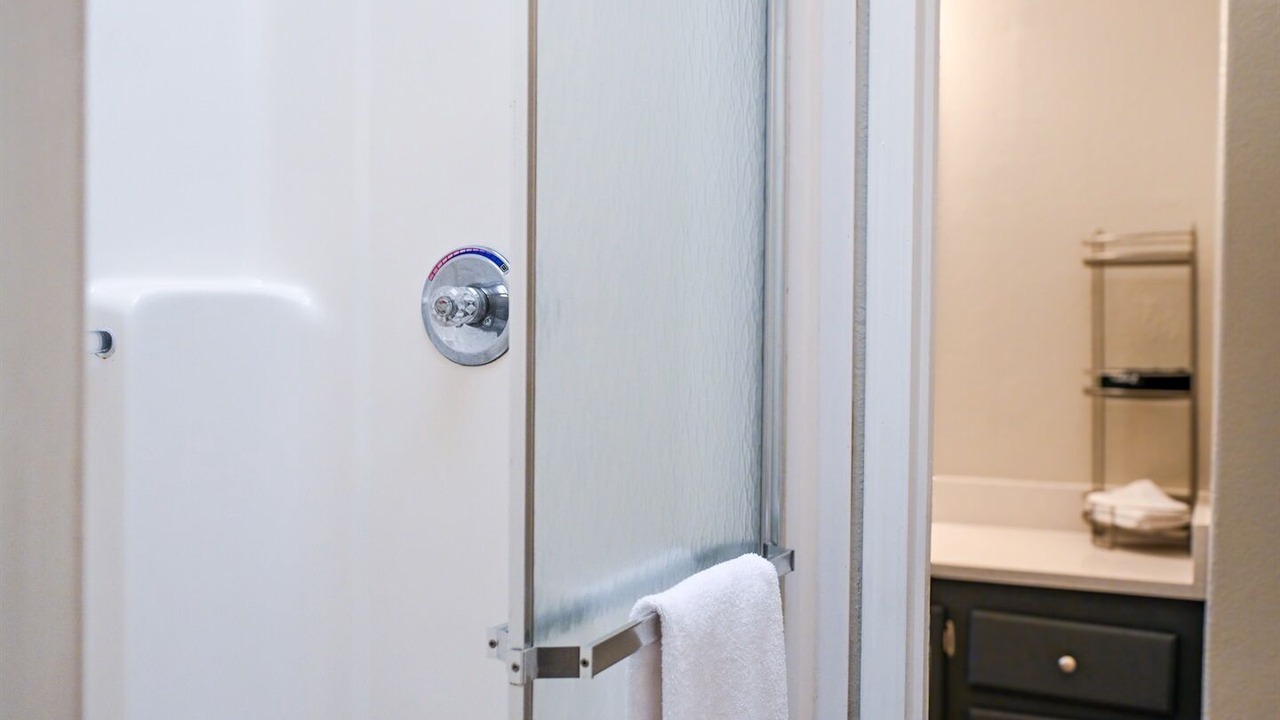 Photo of Bathroom in Columbine Knolls