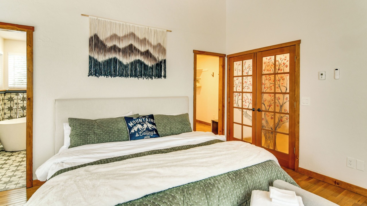 Photo of Bedroom in Evergreen