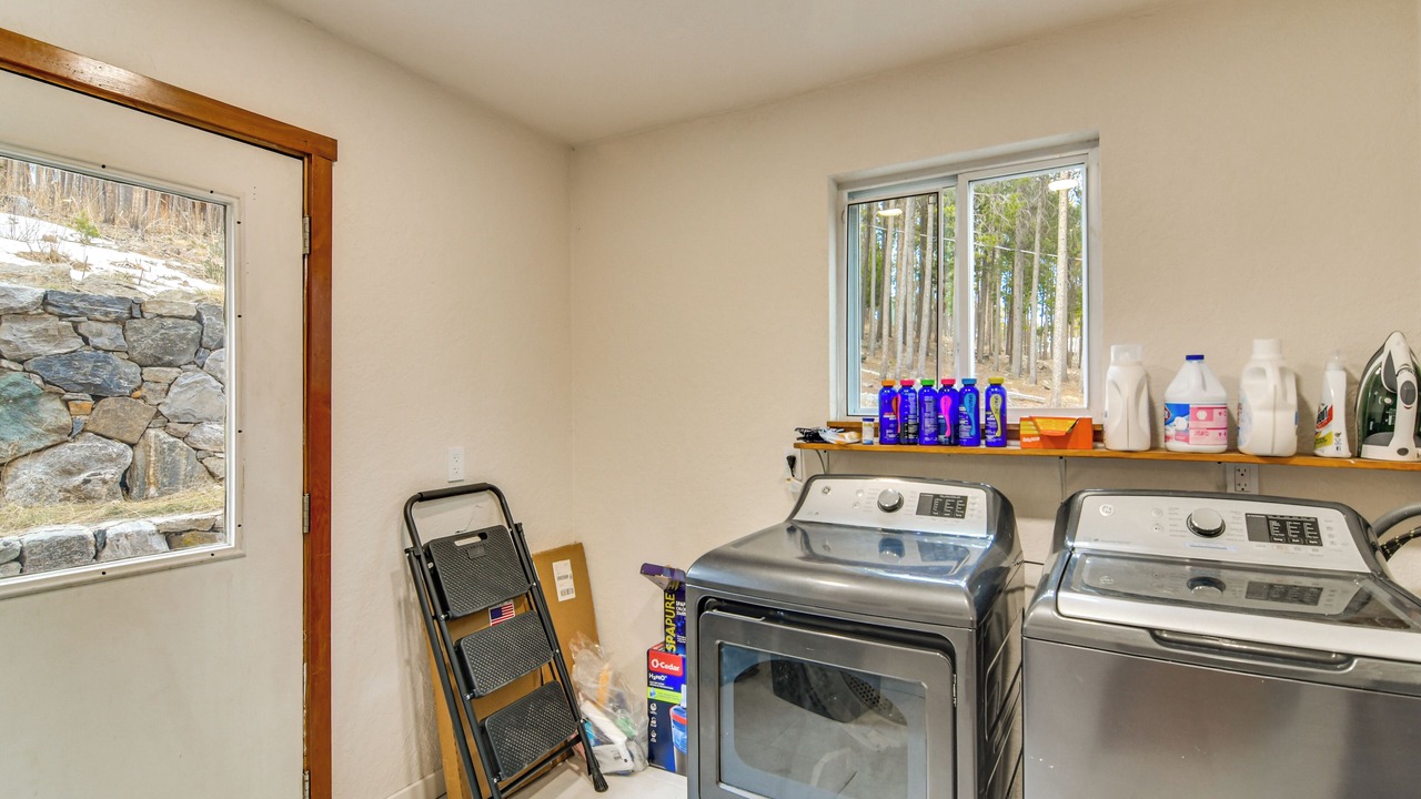Photo of Bedroom in Evergreen