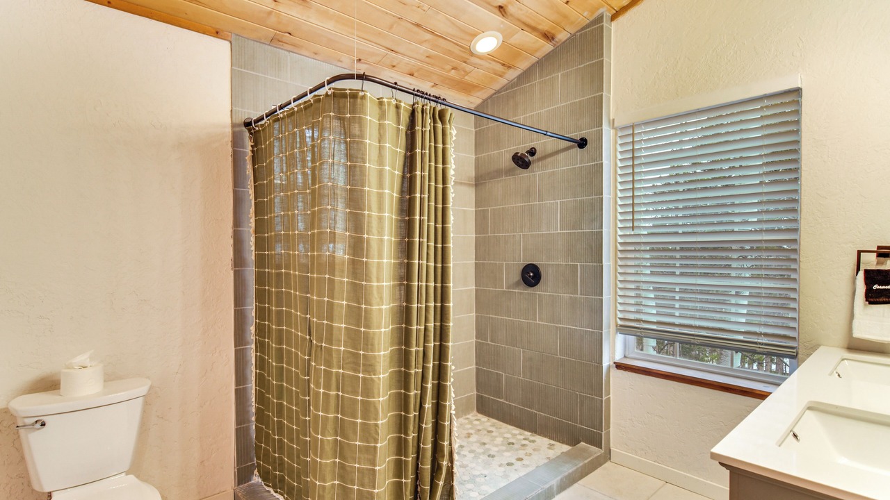 Photo of Bathroom in Evergreen