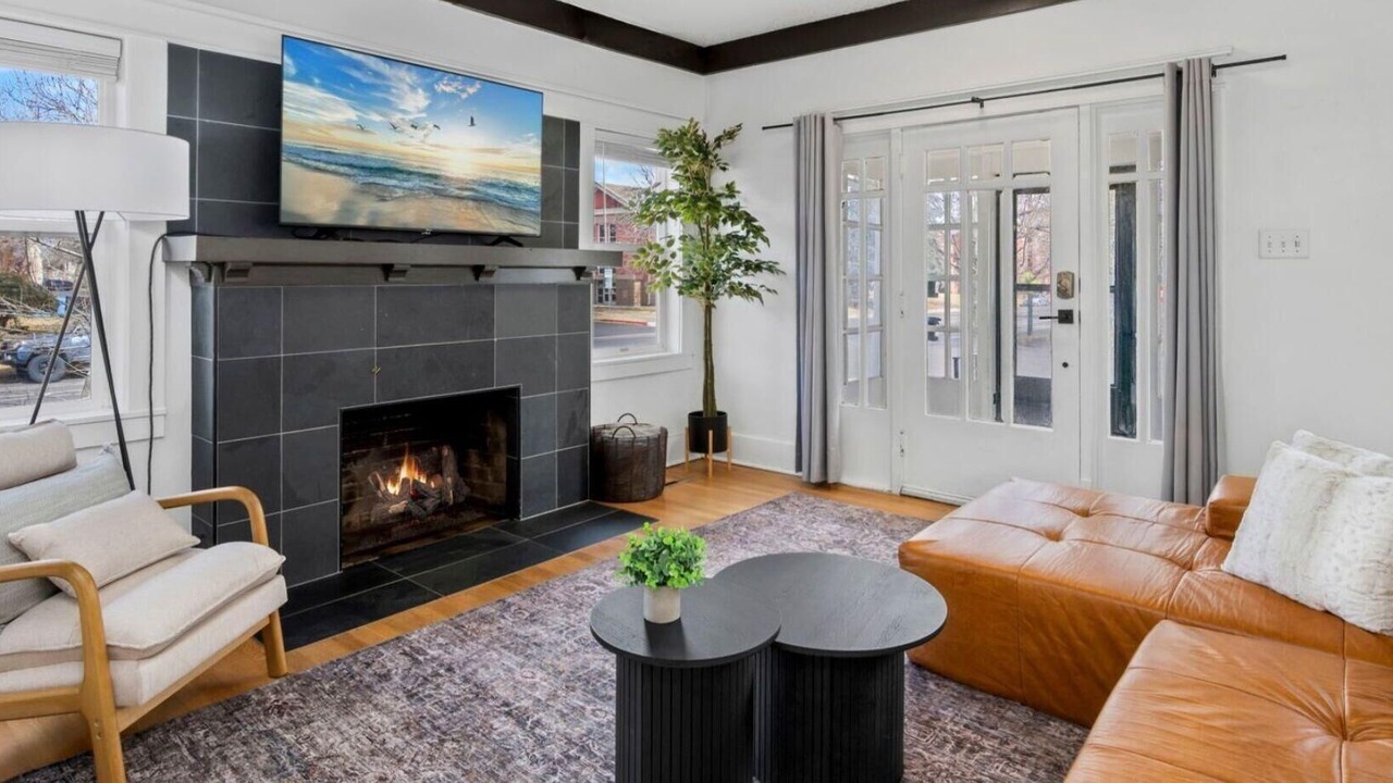 Photo of Livingroom in University Park