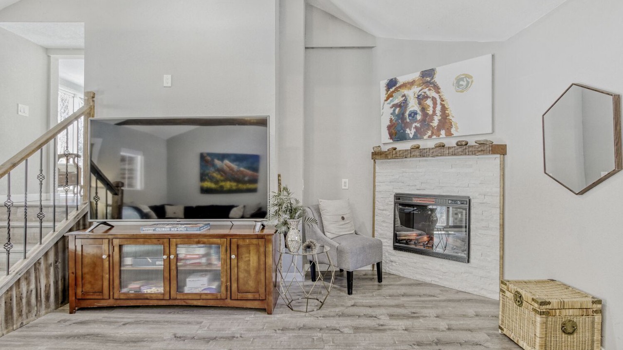 Photo of Livingroom in Black Hawk