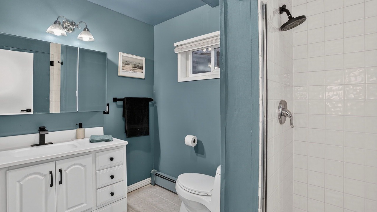 Photo of Bathroom in Shadow Mountain