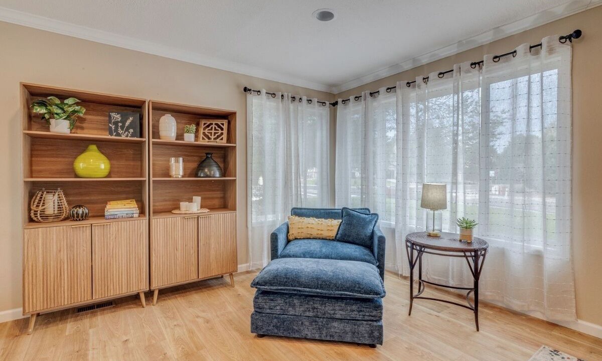 Photo of Livingroom in Southwest Colorado Springs