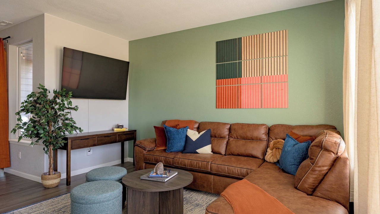 Photo of Livingroom in Dupont