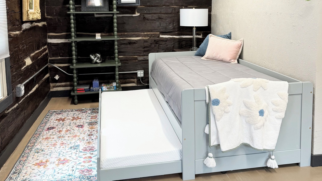 Photo of Bedroom in Pine