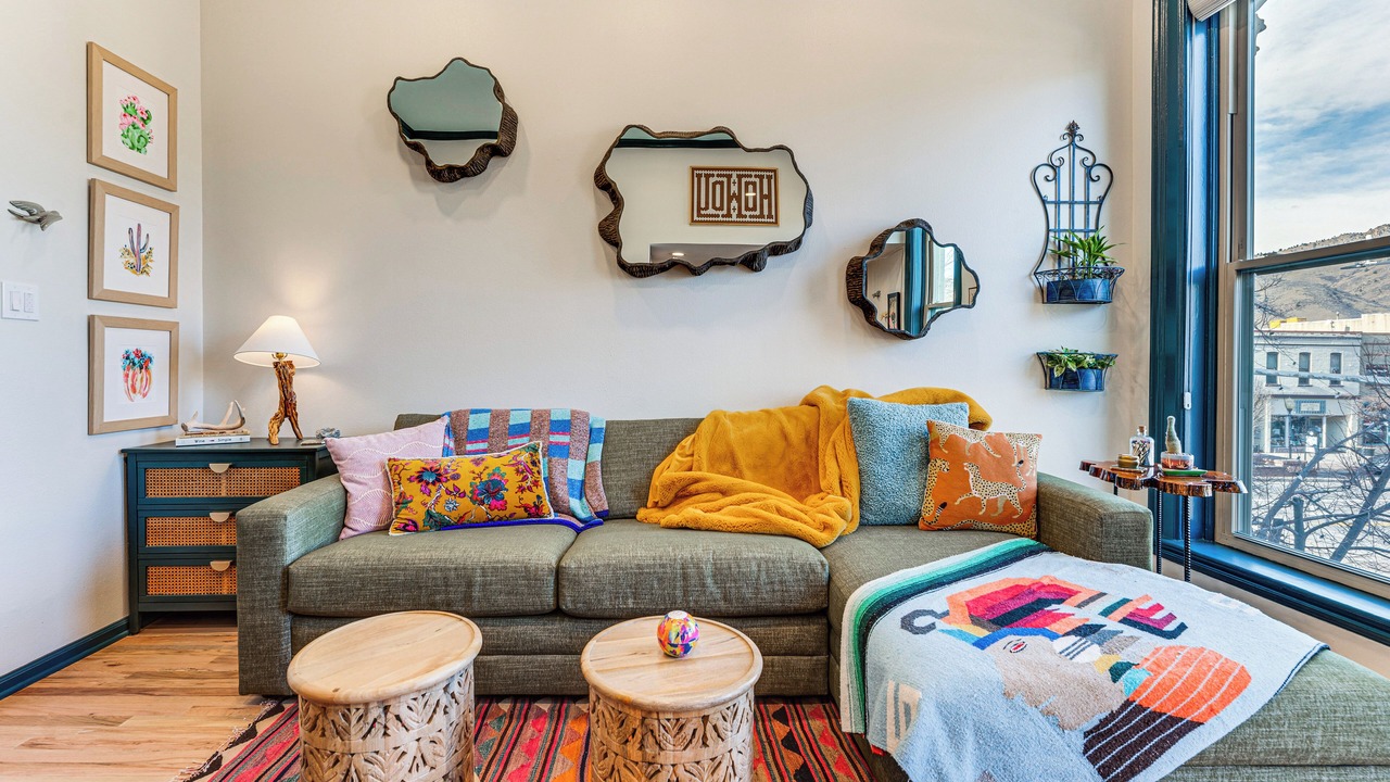 Photo of Livingroom in Golden
