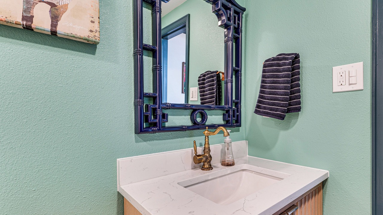 Photo of Bathroom in Golden