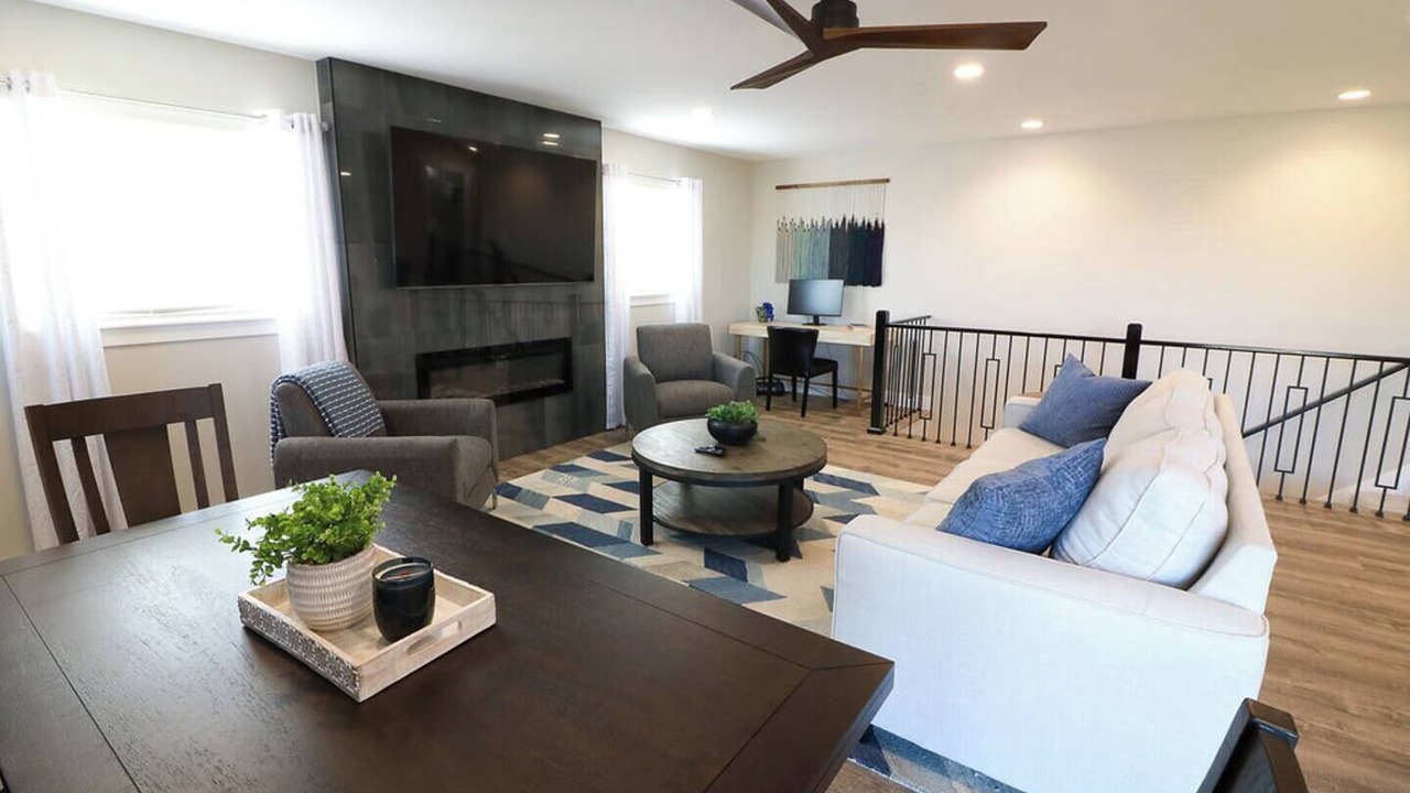 Photo of Livingroom in Castle Rock