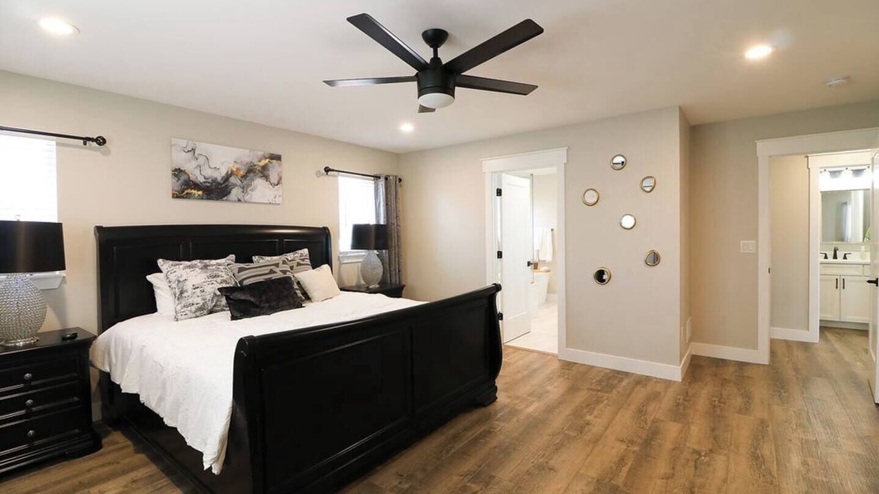 Photo of Bedroom in Castle Rock