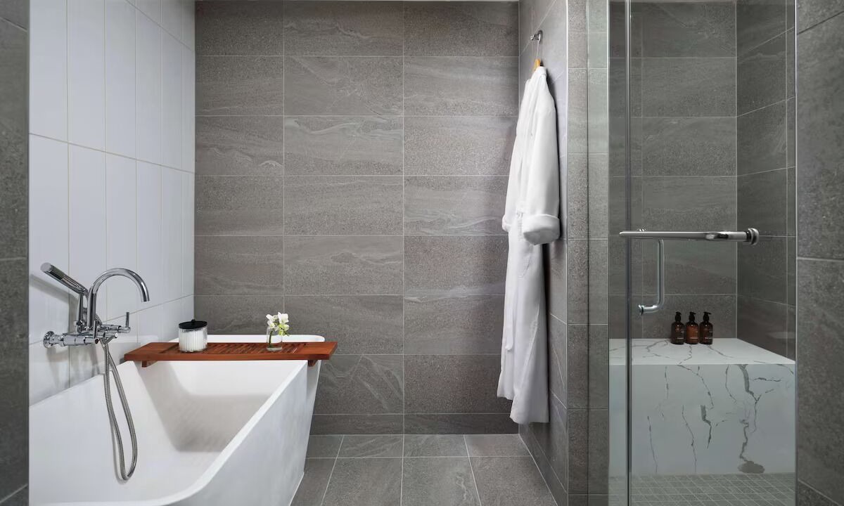 Photo of Bathroom in Peak 9