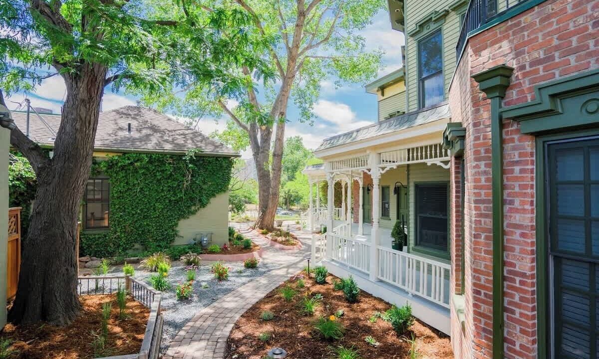 Photo of Outdoor in Five Points
