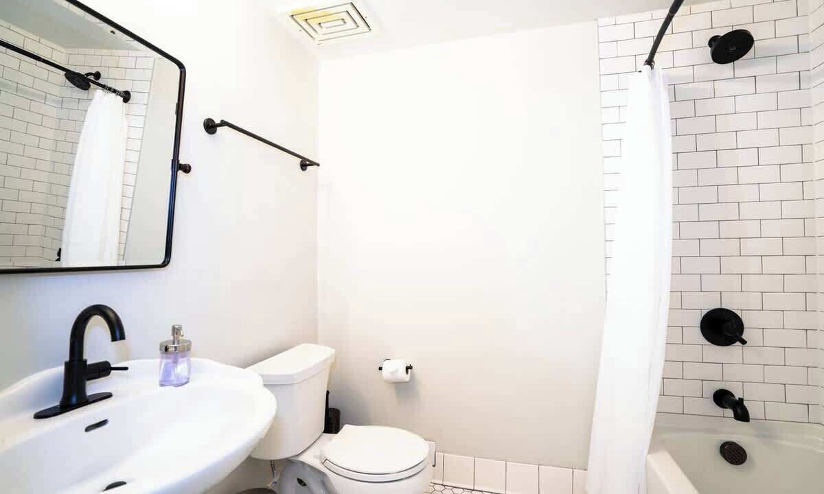 Photo of Bathroom in Five Points