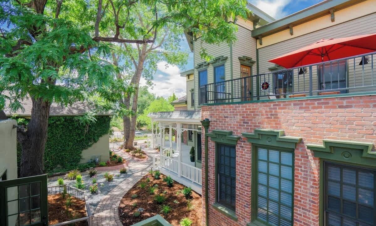 Photo of Outdoor in Five Points