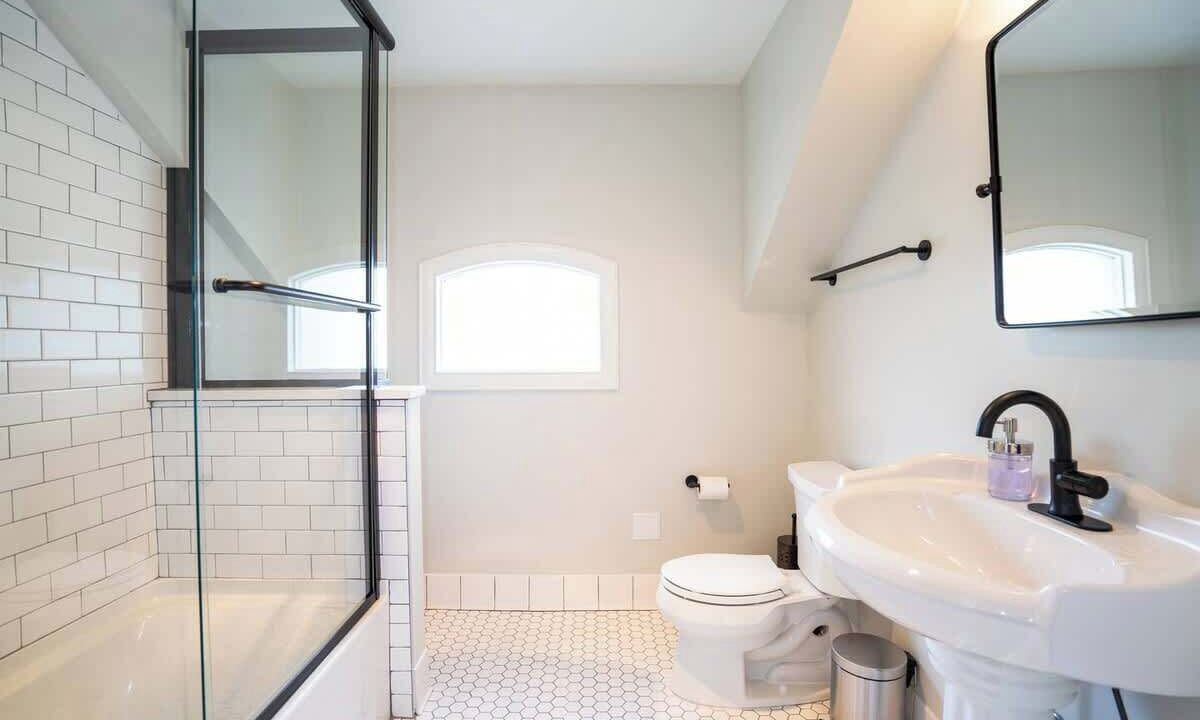 Photo of Bathroom in Five Points