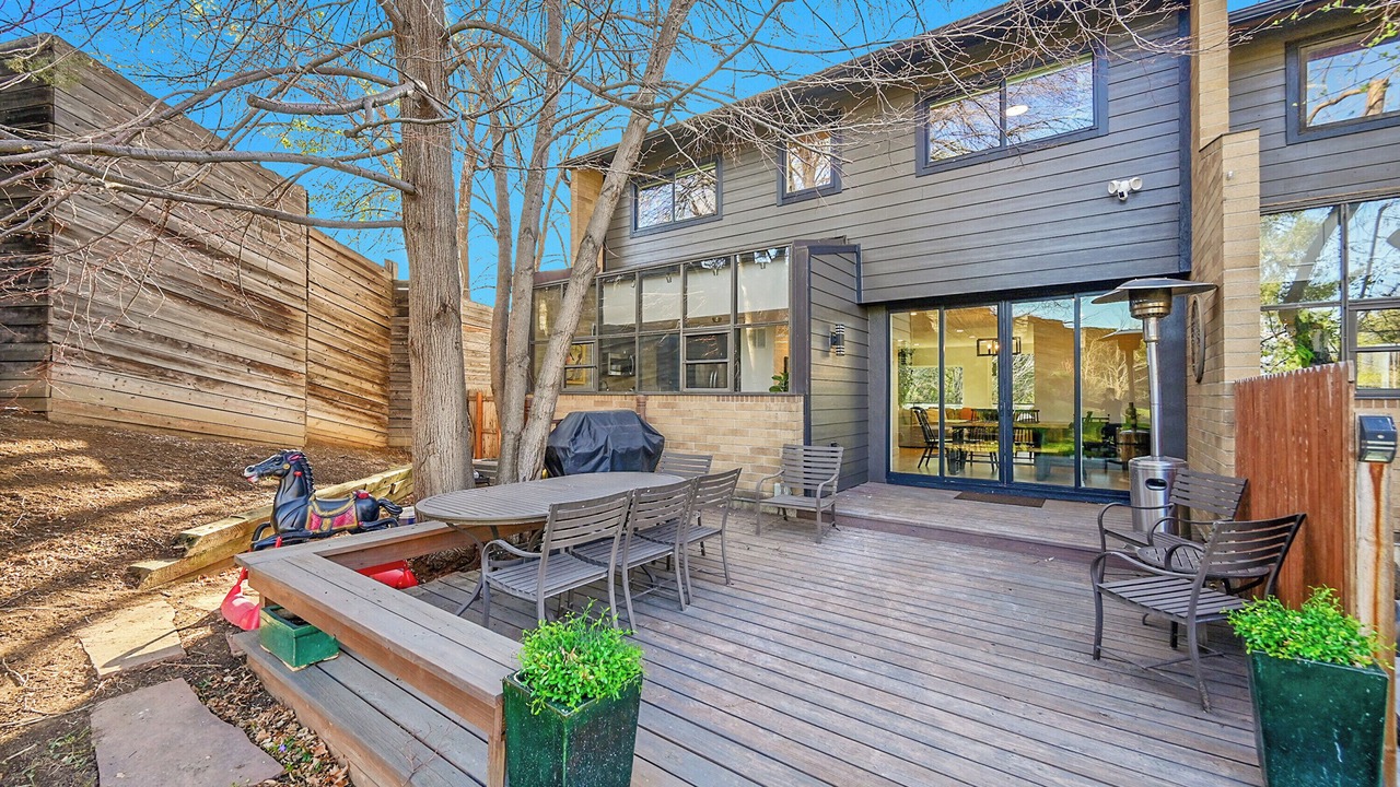 Photo of Outdoor in North Alameda