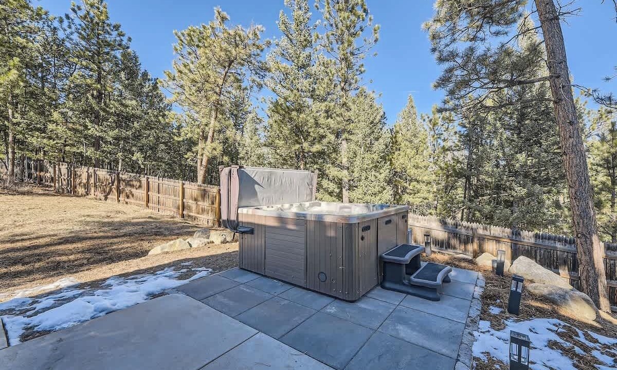 Photo of Outdoor in Indian Hills