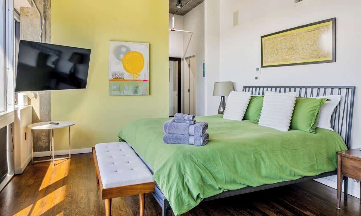 Photo of Bedroom in Ballpark