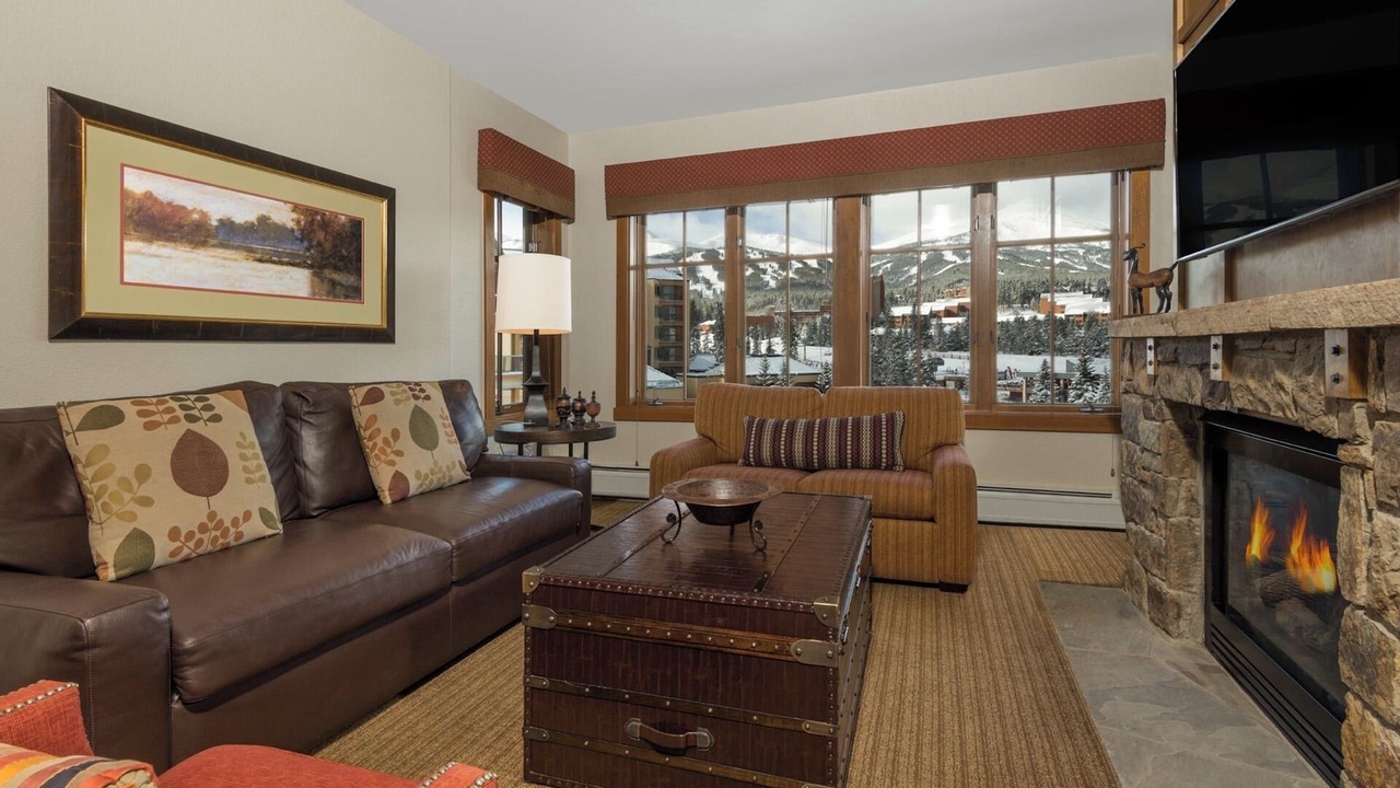 Photo of Bedroom in Peak 9