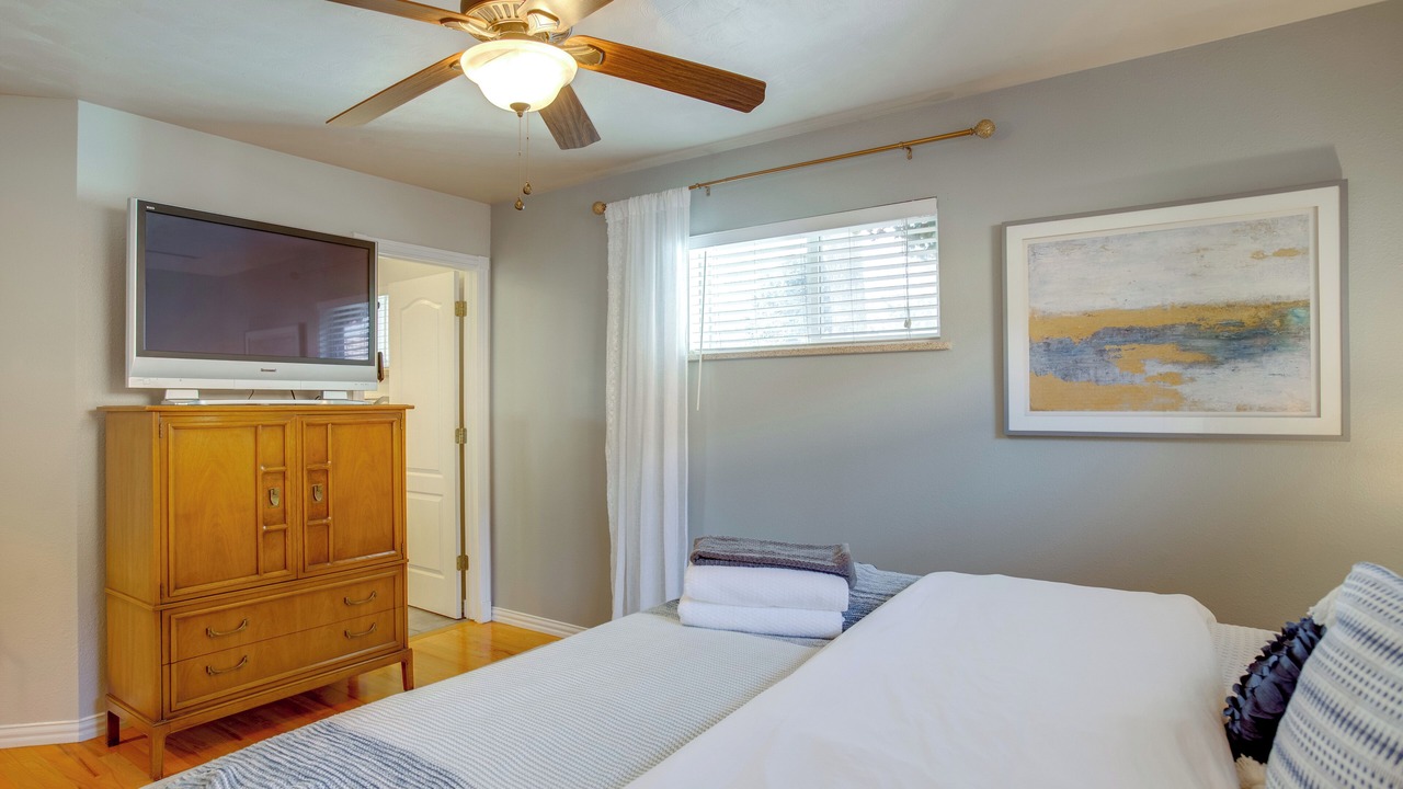 Photo of Bedroom in Lakewood