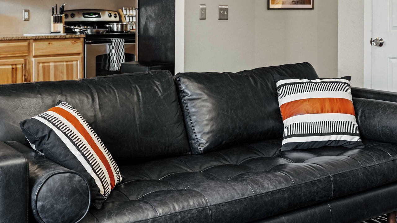 Photo of Livingroom in Martinez Park