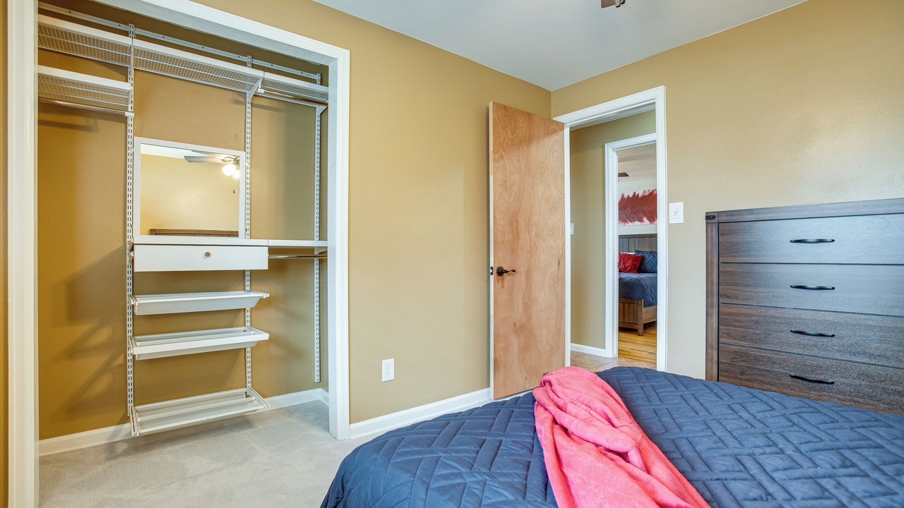 Photo of Bedroom in Applewood Villages