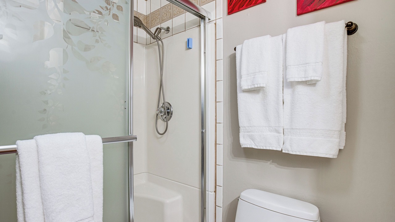 Photo of Bathroom in Applewood Villages