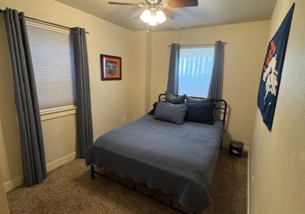 Photo of Bedroom in Hale
