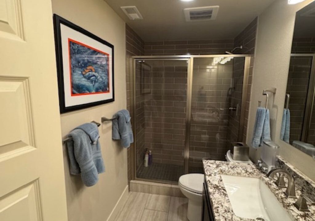Photo of Bathroom in Hale