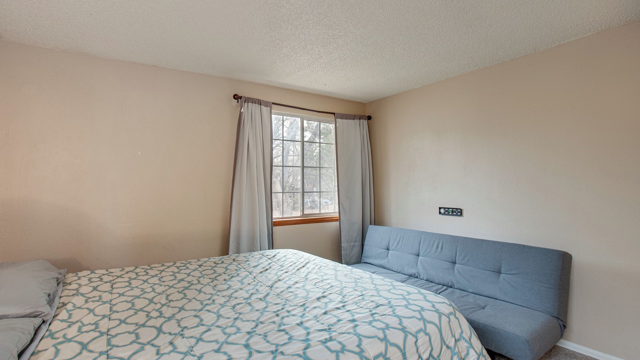 Photo of Bedroom in Aurora Highlands