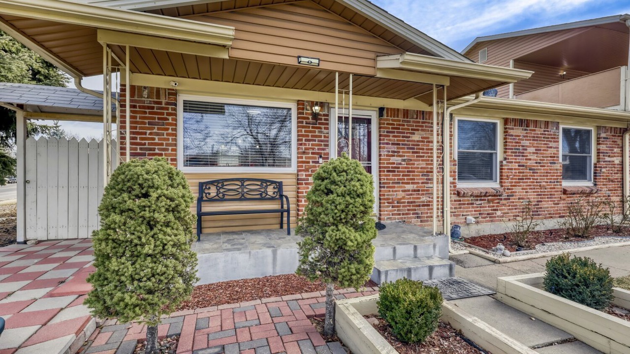 Photo of Outdoor in Aurora Hills