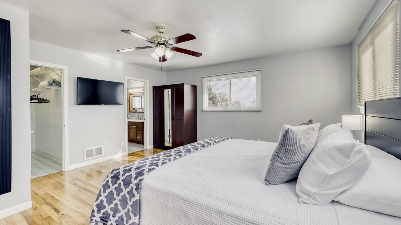 Photo of Bedroom in Aurora Hills