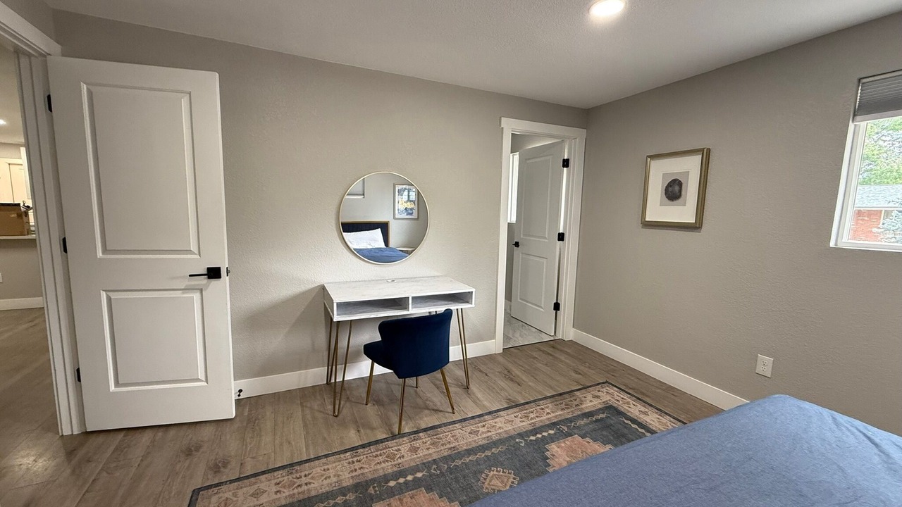 Photo of Bedroom in Scenic Heights