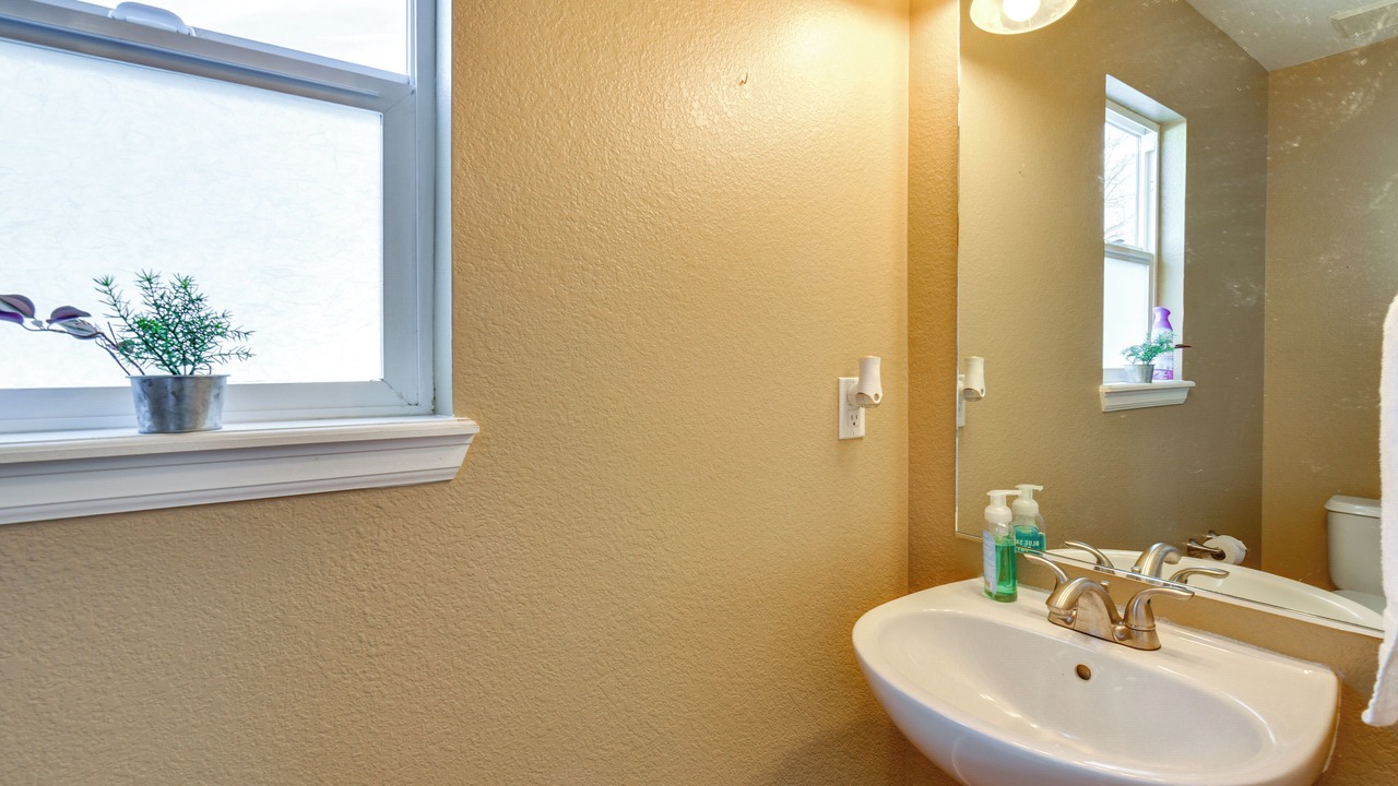 Photo of Bathroom in Green Valley Ranch