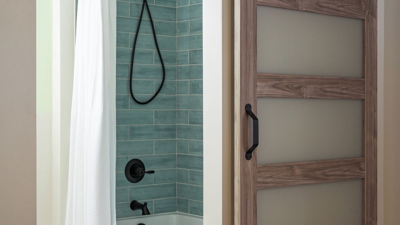 Photo of Bathroom in Lamar Heights Area