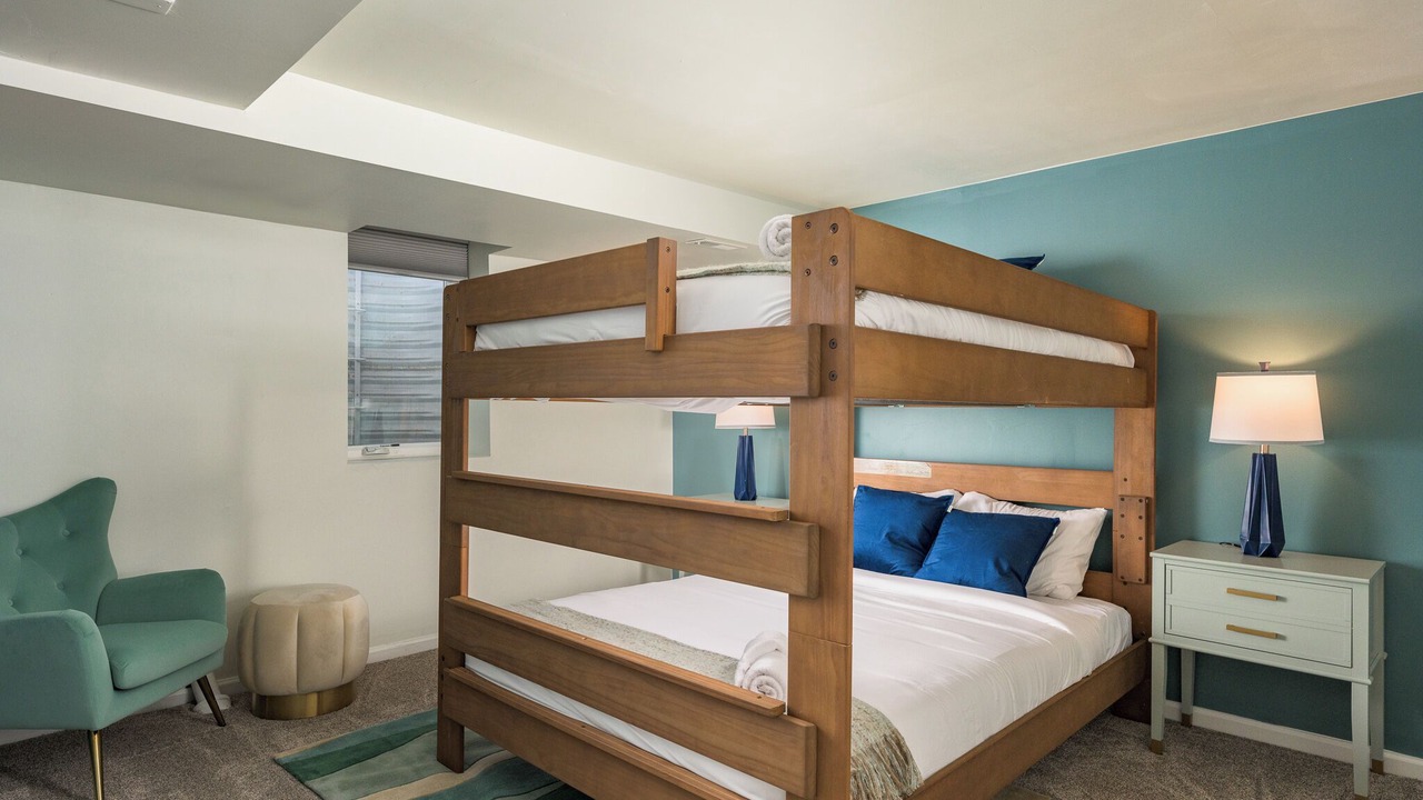 Photo of Bedroom in Lamar Heights Area